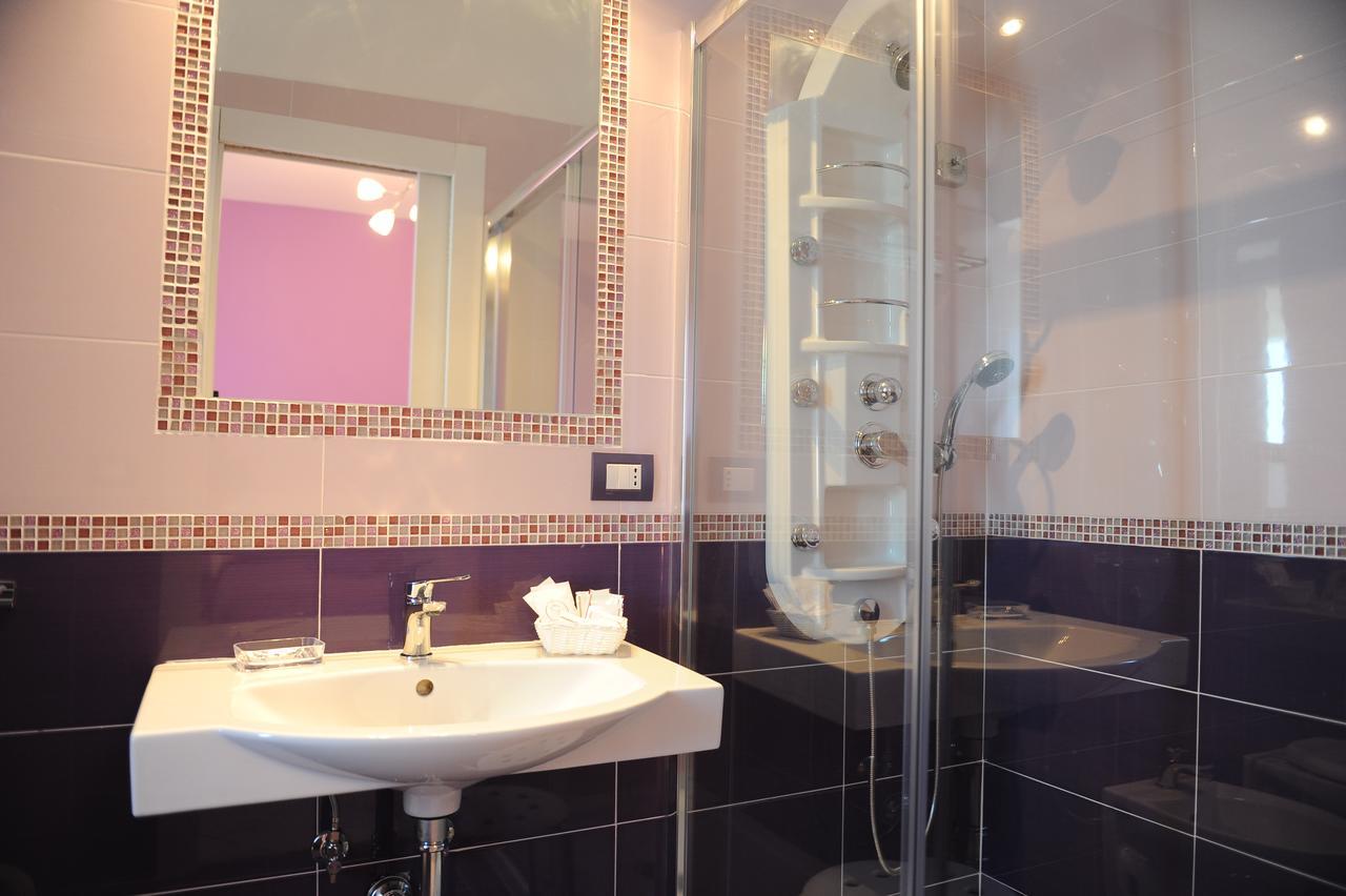 Bed & Breakfast L'isola Del Postino Procida